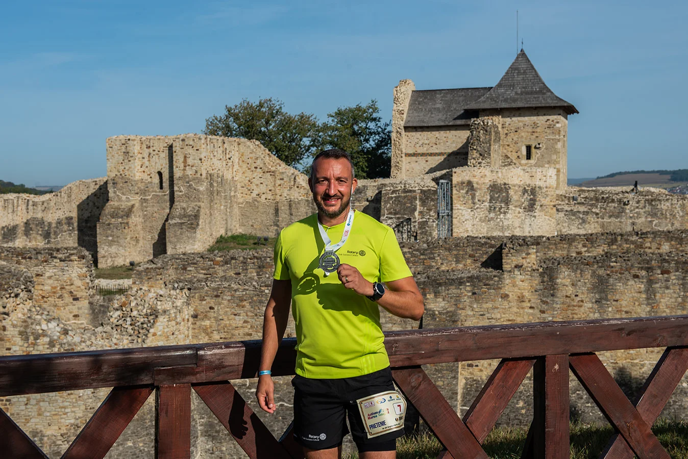 Vasile Varvaroi a alergat timp de 24 de ore pentru copiii cu autism