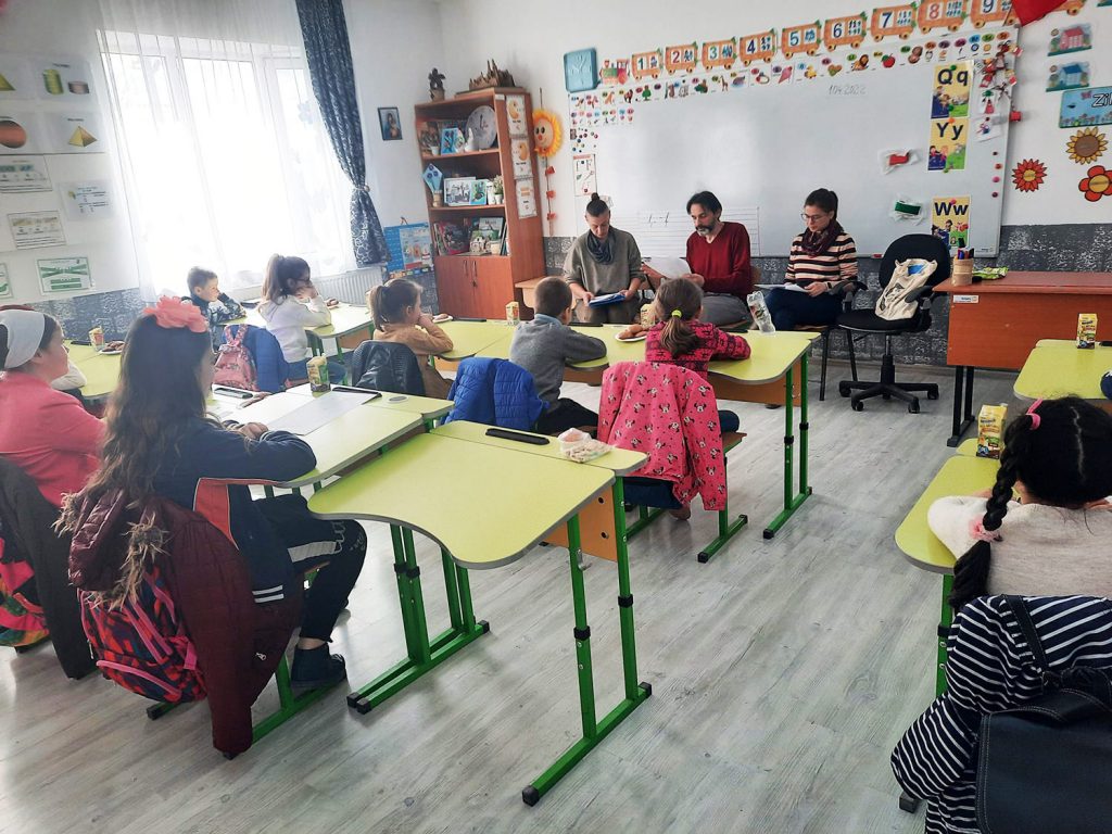 Noi activități culturale la școlile din Osoi și Pleșești