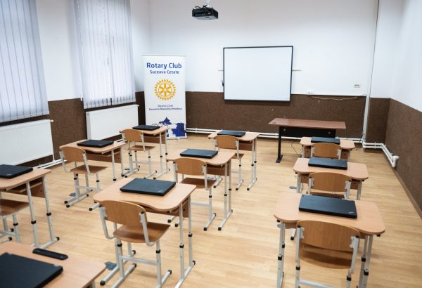 Am amenajat un laborator modern de informatică la Școala Gimnazială Giurgești